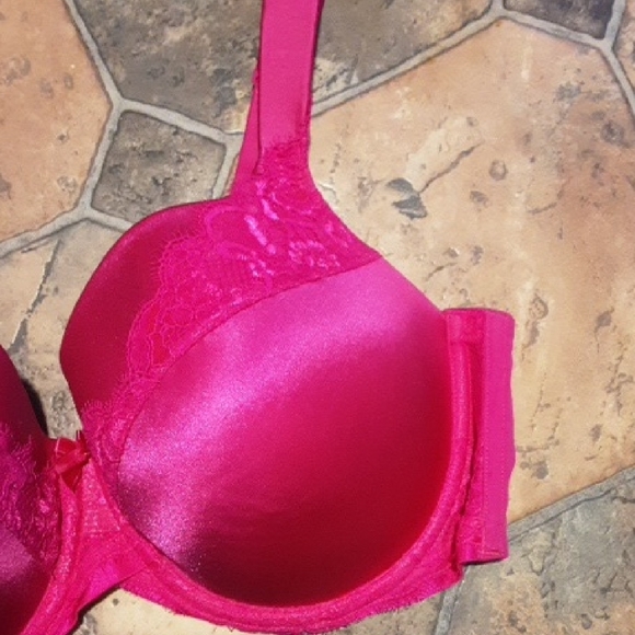 Ambrielle Fuchsia Lace Bra Size 42DD - Picture 4 of 7